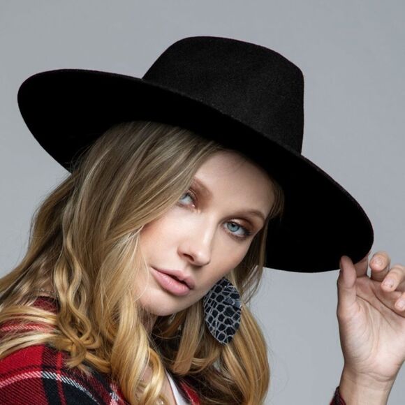 Western Wool Panama Hat with Gold Concho Metal Belt in BLACK - Picture 2 of 13
